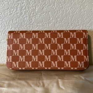 “M” logo double zipper wallet with wristlet, Tan